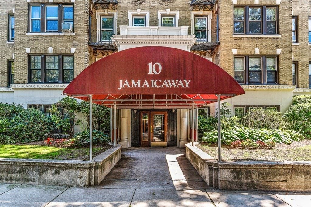 10 Jamaicaway Boston, Massachusetts 02130